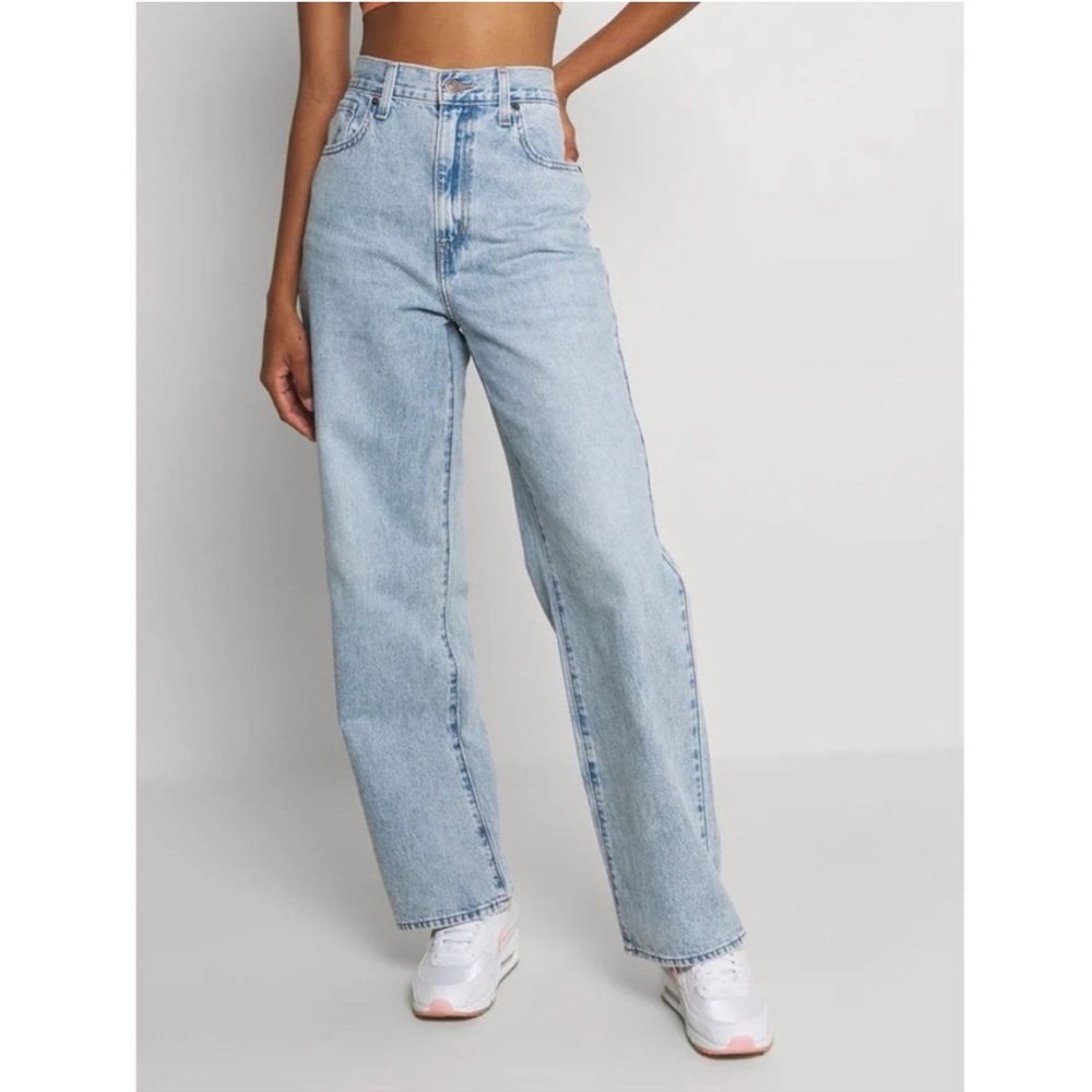 Levi's High Waisted Straight Jeans in Charlie Boy